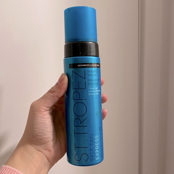 St Tropez Ultimate Tanning Kit (includes Clarins and high quality tanning mitt) - Picture 3 of 16